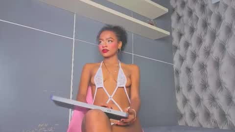  Hillary  online show from February 28, 10:03 pm