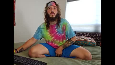 hippiejagain online show from October 28, 7:59 pm