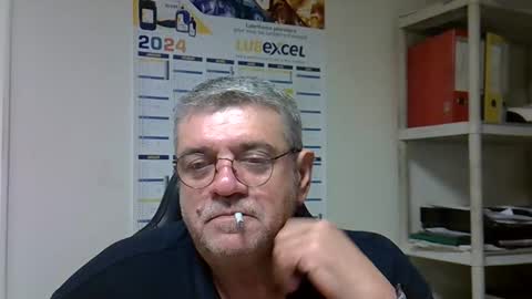 hippo online show from December 6, 5:47 am