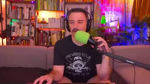 HipsterTrash Clark one half of Task Manager online show from June 24, 9:27 am