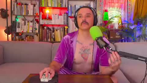 HipsterTrash Clark one half of Task Manager online show from June 20, 2:01 pm