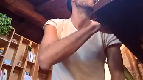 hitmenoww online show from November 28, 12:45 pm