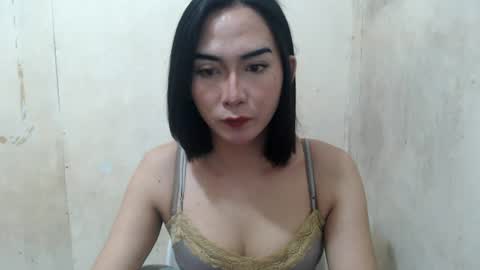 Kim3 online show from June 17, 4:01 pm