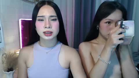 hoelymolly online show from April 16, 8:31 pm