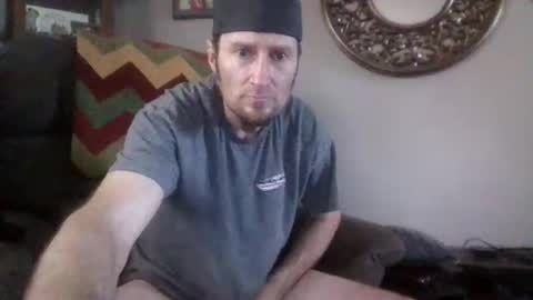 holefilla33 online show from April 4, 5:20 pm