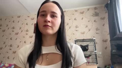 I am Mary ntmu Lets hit 10 Thumbs Up together We are almost done online show from March 3, 9:38 am