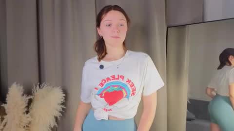 Molly online show from November 20, 12:15 pm