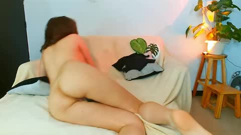 Holly and Honey online show from May 15, 11:23 pm