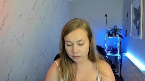 Holly online show from September 8, 5:56 pm