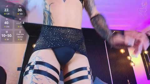 April online show from November 17, 10:23 pm