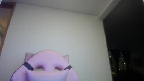 Holly online show from November 23, 3:37 am