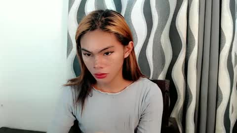 Mika Duhay Velat online show from December 3, 2:09 am