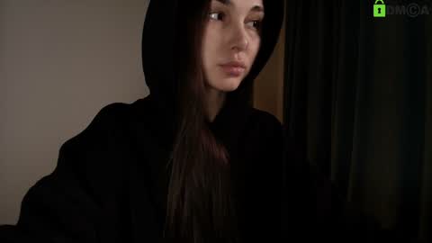 hollyextra online show from February 20, 2:52 pm