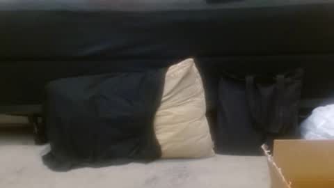 Holly Hawkes online show from October 17, 1:42 am