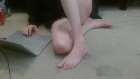 Holly Hawkes online show from January 9, 11:10 pm