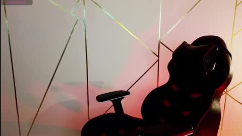 holly online show from February 12, 9:01 pm