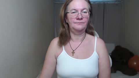 holymilfa online show from February 20, 1:35 pm