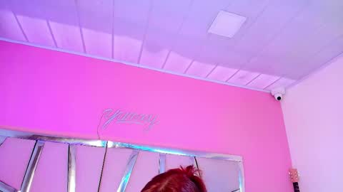 Snapshot of honeeymoonn chatting on September 10, 3:13 pm honeeymoonn online show from September 10, 3:13 pm