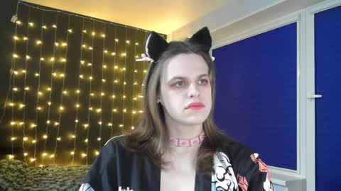 Honelints boyblonde hair AsterMIntfemboybrown hair online show from January 14, 3:36 pm