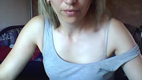honey0bunny222 online show from June 11, 12:03 pm