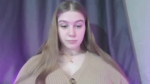 honey_lolaaa online show from December 15, 10:11 am