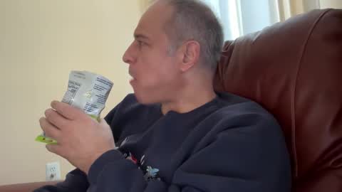 honey_man14 online show from March 29, 7:04 pm