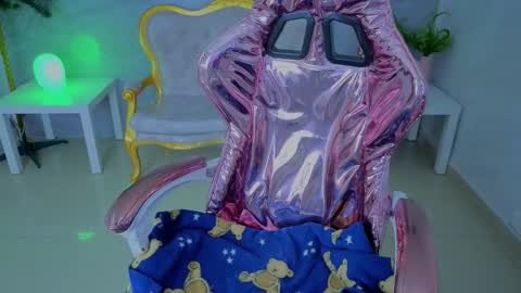 HONEY  online show from March 6, 3:16 am