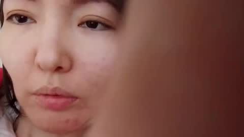 honey_yuzu online show from April 24, 5:20 am