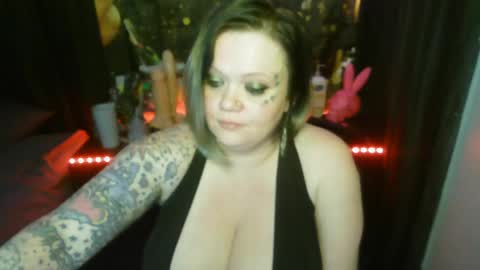honeychambers online show from April 20, 11:19 pm