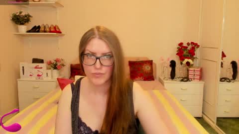 honeywinexs online show from June 5, 2:00 pm