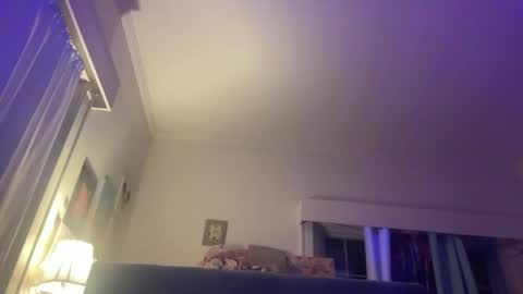 Emi Rose online show from February 28, 7:23 am