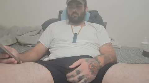 hoodieaj0318 online show from October 5, 10:39 pm