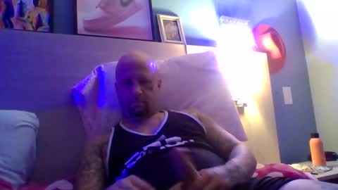 hooliganbilly2 online show from March 3, 6:31 am