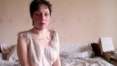 Roxy online show from April 2, 10:44 am