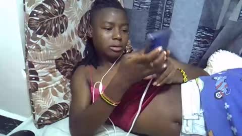 Leila online show from February 18, 4:29 pm