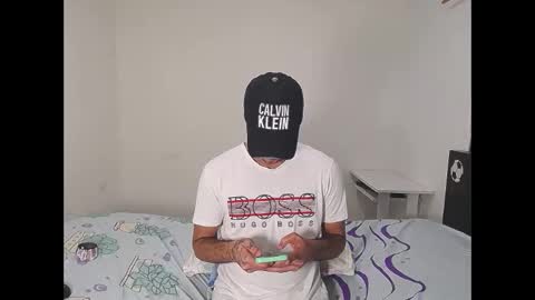 BoyHornyDirty online show from November 30, 3:35 am