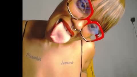 horny_ebonygirl_ online show from February 12, 4:38 am