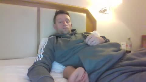 horny_jay86 online show from May 17, 6:28 pm