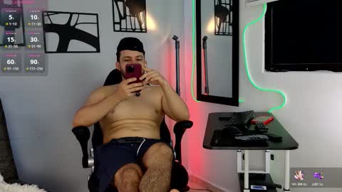 horny_roomies69 online show from March 2, 2:38 am