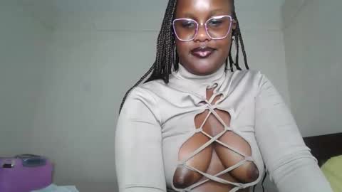 Lucy online show from March 7, 7:36 pm