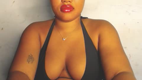 Miss Zanele online show from November 28, 1:18 pm