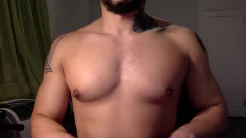 Snapshot of hornybbcxx chatting on January 30, 11:45 pm hornybbcxx online show from January 30, 11:45 pm