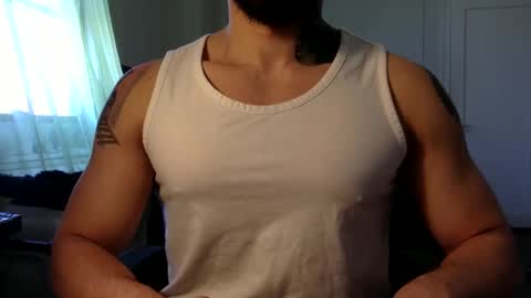 Snapshot of hornybbcxx chatting on March 11, 4:40 pm hornybbcxx online show from March 11, 4:40 pm