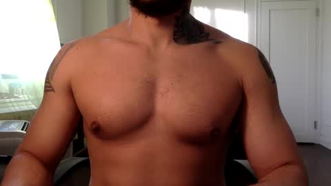 Snapshot of hornybbcxx chatting on March 3, 9:59 pm hornybbcxx online show from March 3, 9:59 pm
