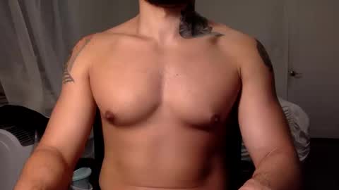 Snapshot of hornybbcxx chatting on October 19, 12:59 am hornybbcxx online show from October 19, 12:59 am