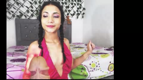 hornychill_ online show from April 15, 2:04 am