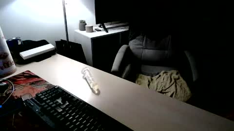hornyfitboy24 online show from August 2, 1:51 am