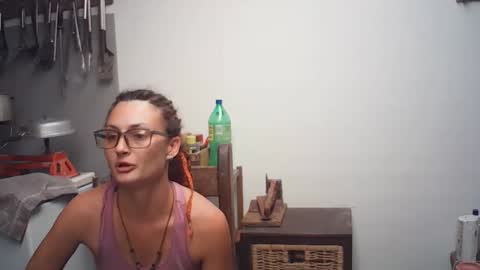 Nix  D online show from April 1, 1:34 pm