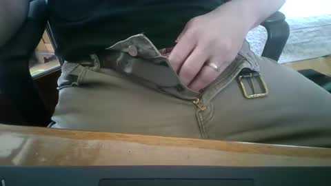 hornyhubby1001 online show from March 24, 9:32 pm