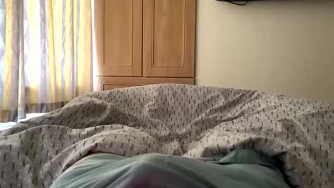 Snapshot of hornyian91 chatting on October 5, 8:23 am Liverpool lad online show from October 5, 8:23 am